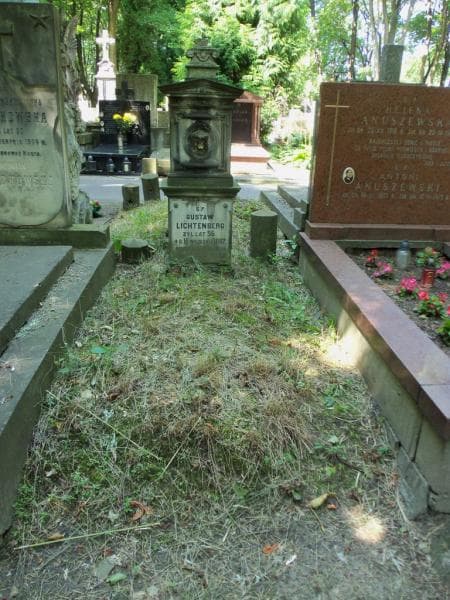 Zdjęcie grobu: Gustaw Lichtenberg