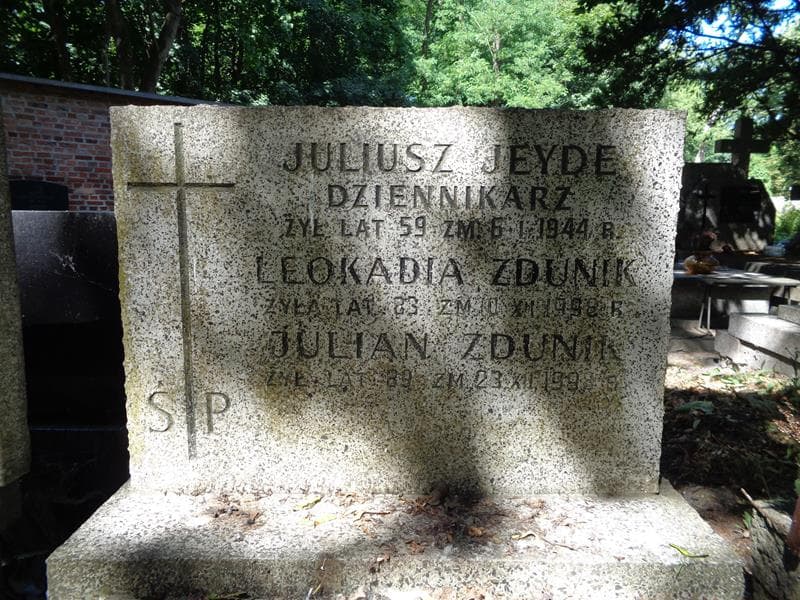 Zdjęcie grobu Juliusz Jeyde (2)