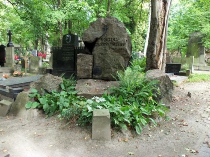 Zdjęcie grobu Romuald Czuprykowski (1)