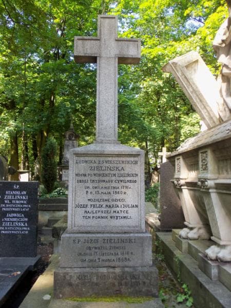 Zdjęcie grobu Maria Podhorska-Okołów (2)
