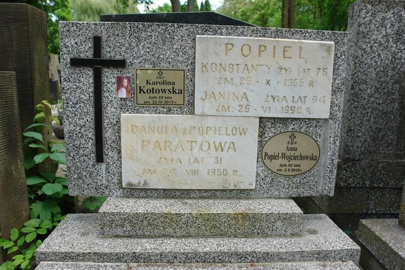 Zdjęcie grobu Konstanty Popiel (2)