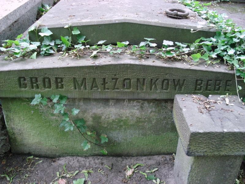 Zdjęcie grobu Józefa Bebe (2)