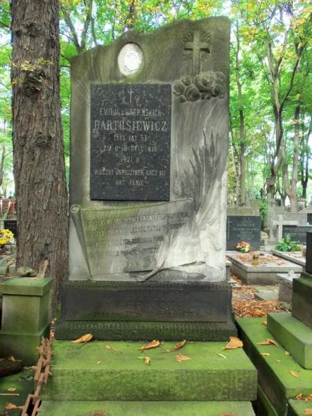 Zdjęcie grobu Emilja Bartosiewicz (2)