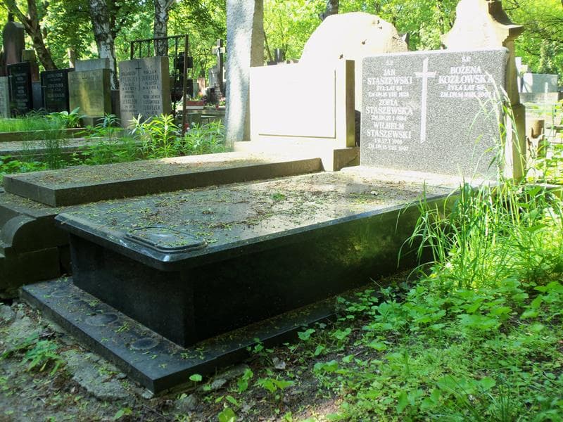 Zdjęcie grobu Bożena Kozłowska (1)