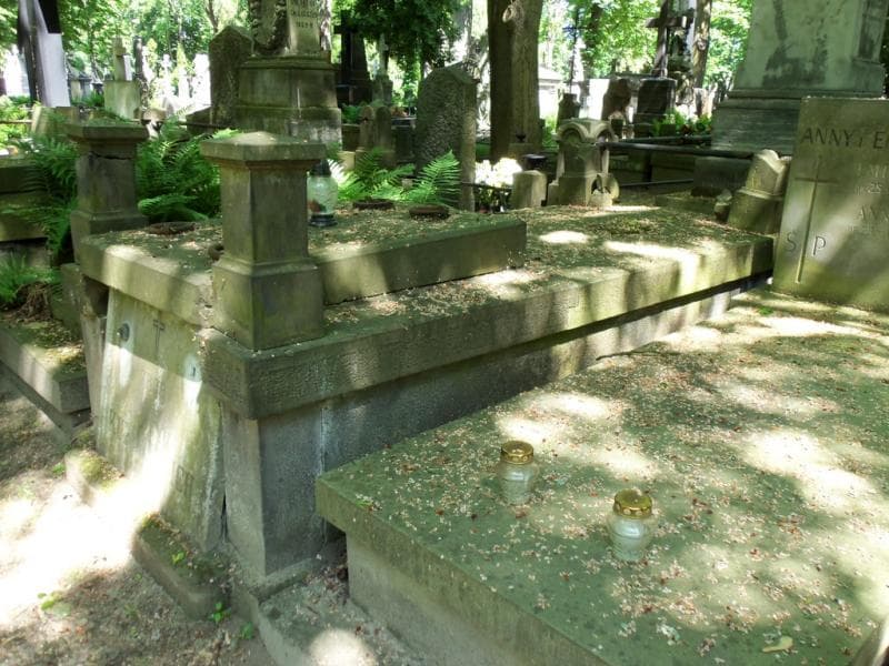 Zdjęcie grobu Kuklińscy (1)