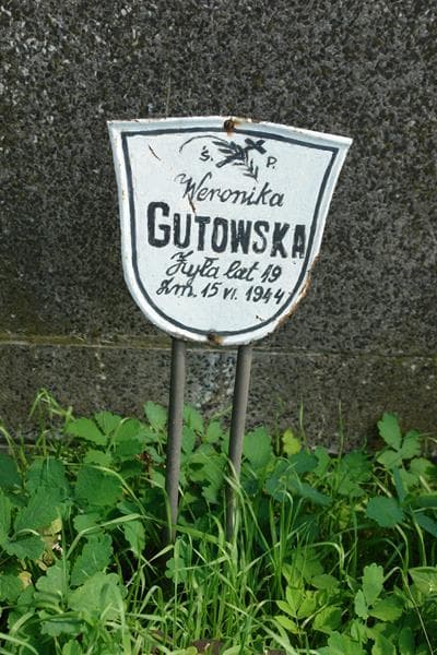 Zdjęcie grobu Weronika Gutowska (2)