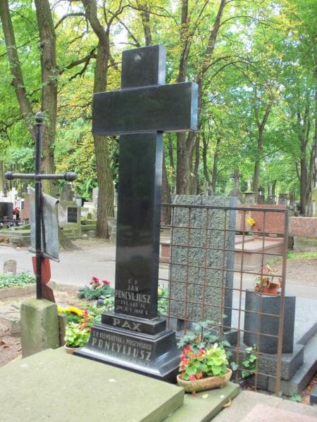 Zdjęcie grobu Klementyna Poncyljusz (2)