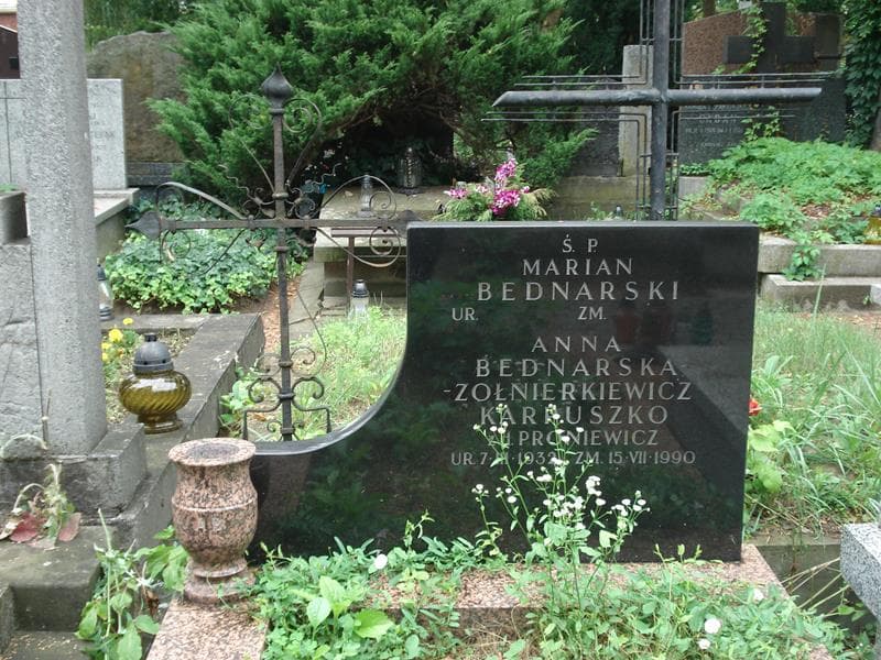 Zdjęcie grobu Anna Bednarska-Zołnierkiewicz (2)