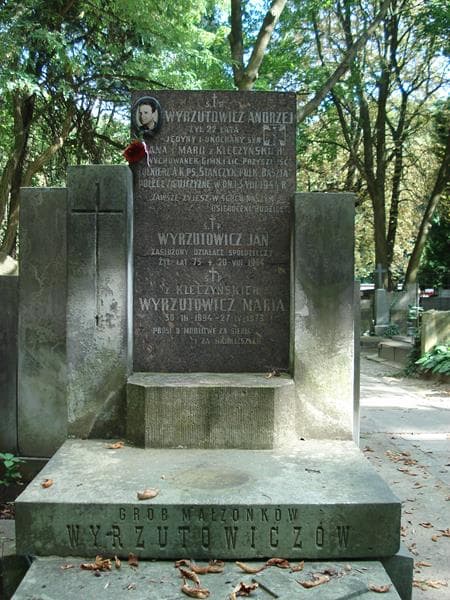 Zdjęcie grobu Jan Wyrzutowicz (2)