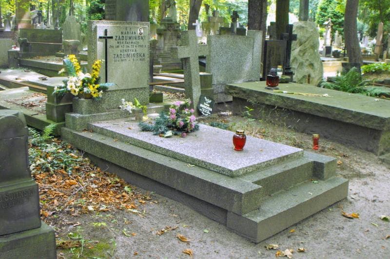 Zdjęcie grobu Marian Zadumiński (2)