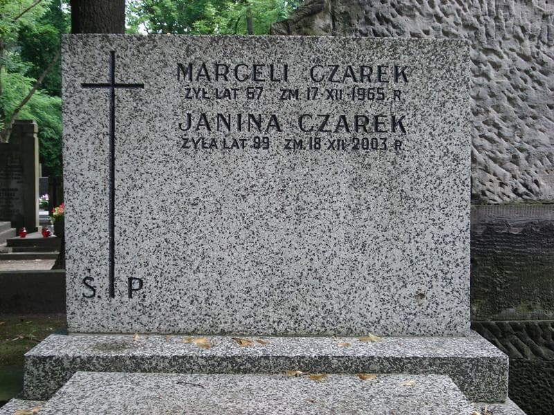 Zdjęcie grobu Marceli Czarek (2)