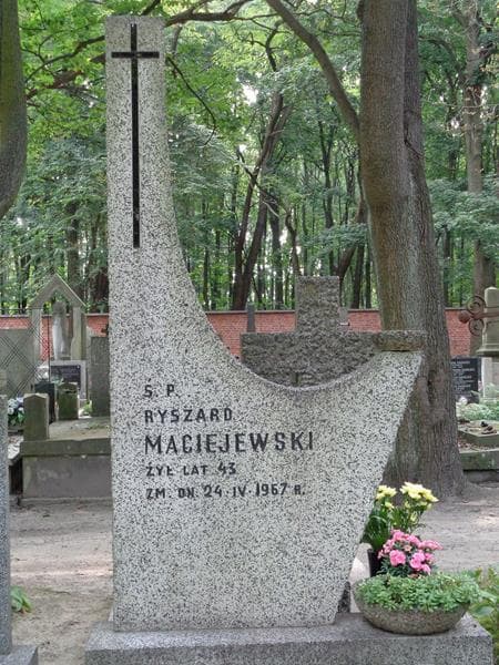 Zdjęcie grobu Ryszard Maciejewski (2)