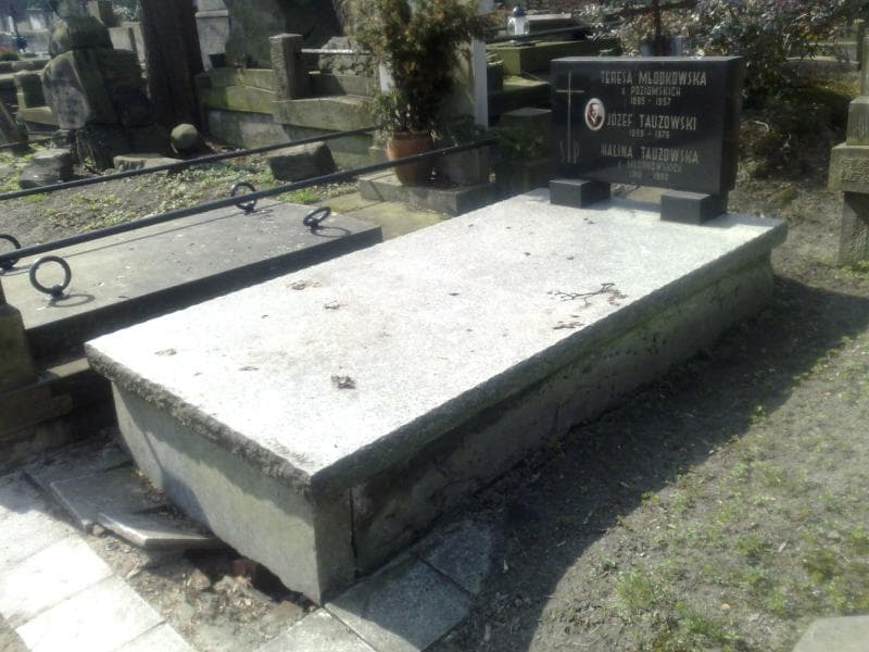 Zdjęcie grobu Halina Tauzowska (1)