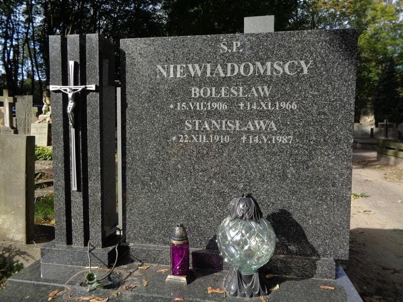 Zdjęcie grobu Bolesław Niewiadomski (2)