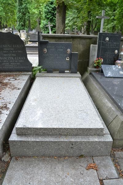 Zdjęcie grobu Józefa Piętka (1)