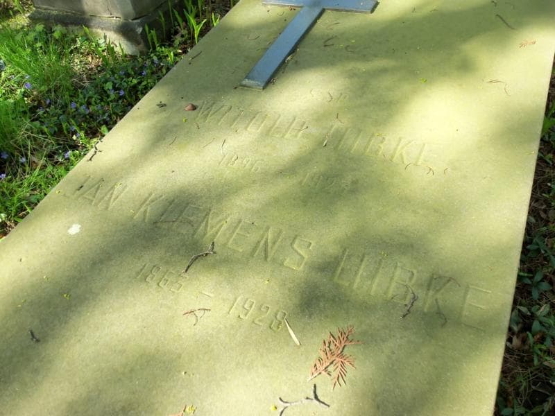 Zdjęcie grobu Witold Liibke (2)