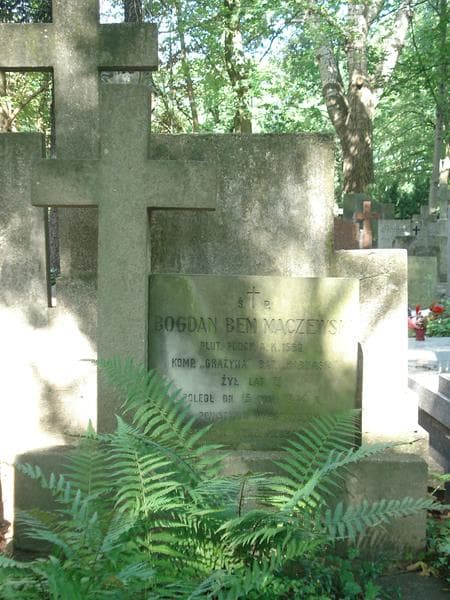 Zdjęcie grobu Bogdan Bem Mączewski (2)