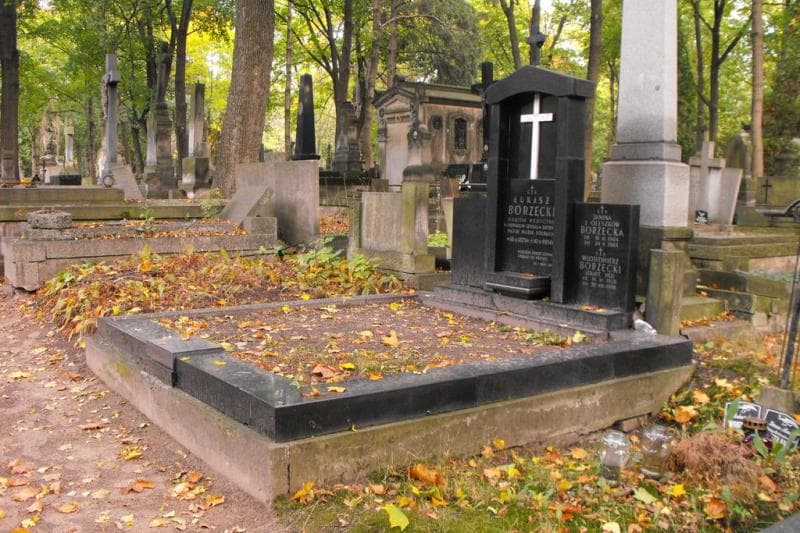 Zdjęcie grobu Włodzimiera Borzęcki (1)
