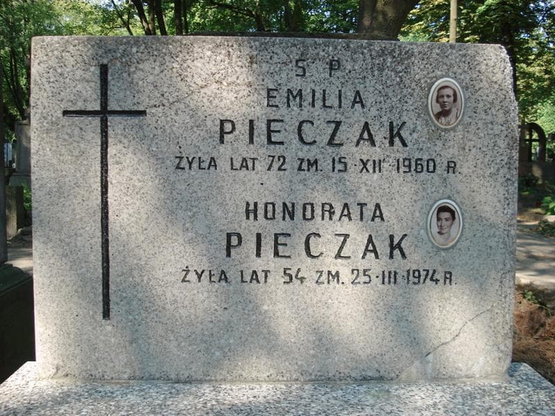 Zdjęcie grobu Emilia Pieczak (2)