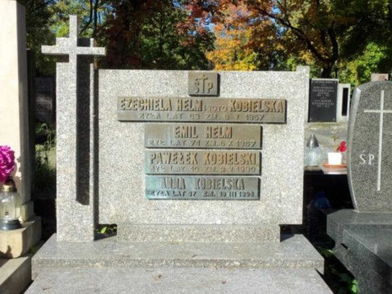 Zdjęcie grobu Emil Helm (2)