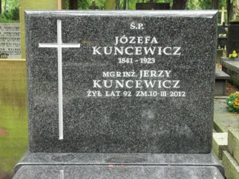 Zdjęcie grobu Jerzy Kuncewicz (2)