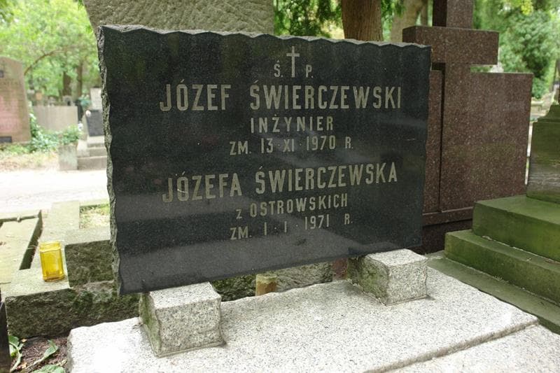Zdjęcie grobu Bronisława Ostrowska (2)