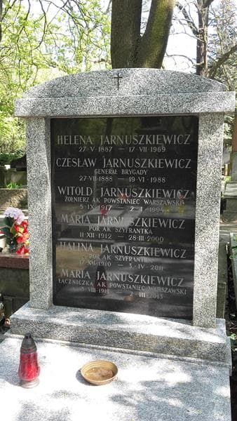 Zdjęcie grobu Maria Jarnuszkiewicz (1)