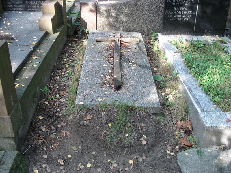 Zdjęcie grobu Stanisław Jagodziński (1)