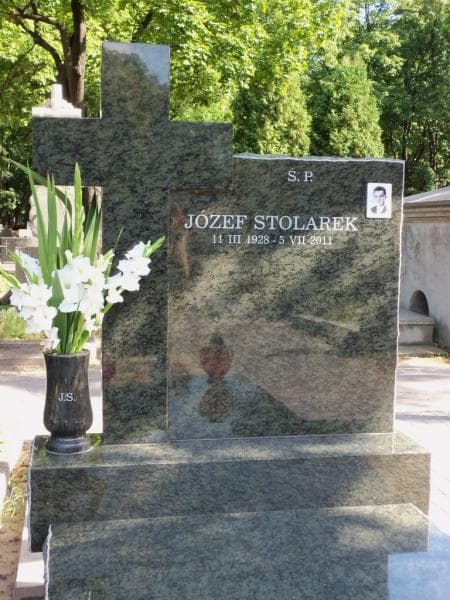 Zdjęcie grobu Józef Stolarek (2)