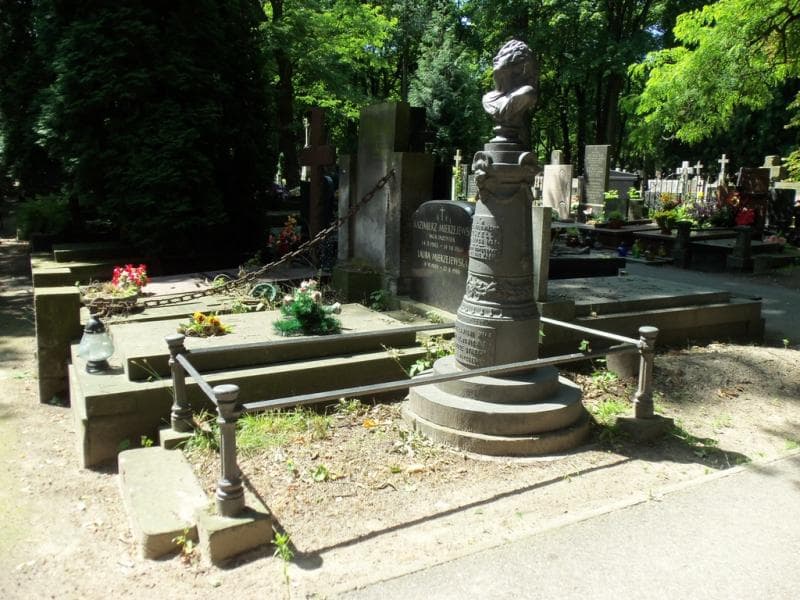 Zdjęcie grobu Marja Kuszell (1)