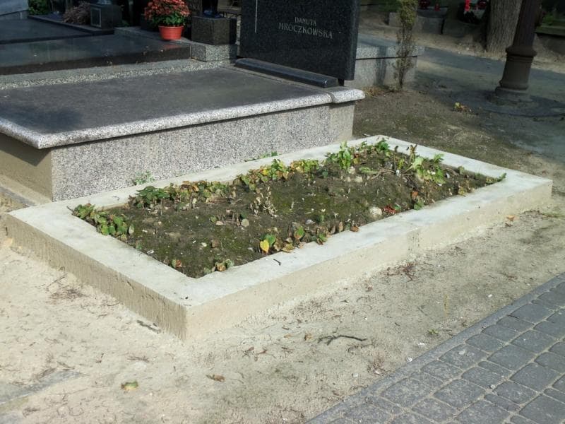 Zdjęcie grobu Anonim (1)