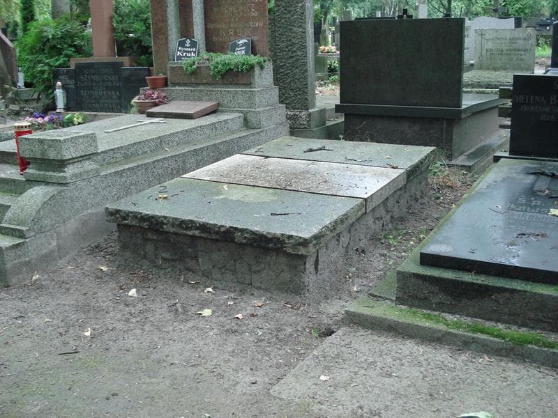 Zdjęcie grobu Marek Grabowski (1)