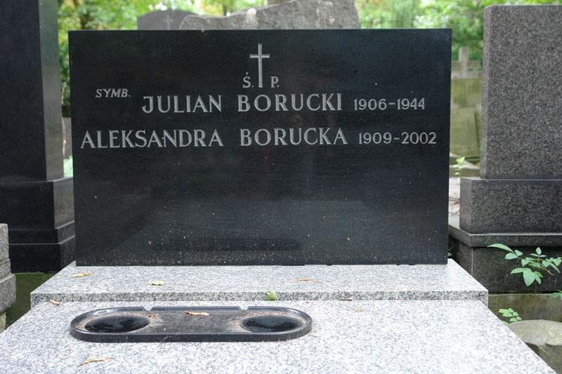 Zdjęcie grobu Julian Borucki (2)