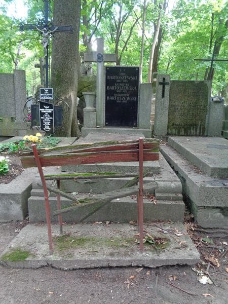 Zdjęcie grobu Leon Bartoszewski (1)