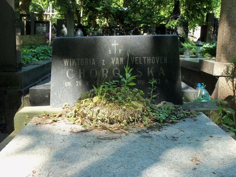 Zdjęcie grobu Wiktoria Choróbska (2)