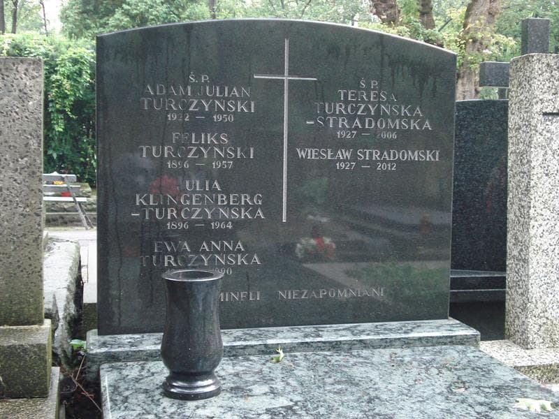 Zdjęcie grobu Julia Klingenberg-Turczyńska (2)