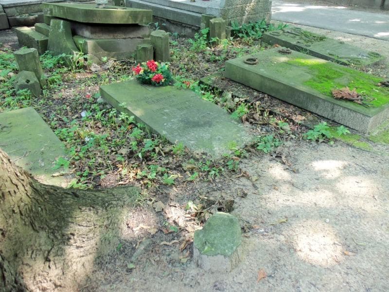 Zdjęcie grobu Mary Mag-Watt (1)
