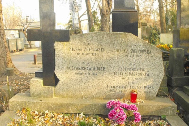 Zdjęcie grobu Józefa Żółtowska (2)
