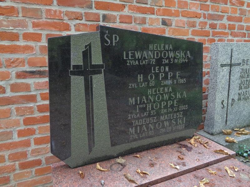 Zdjęcie grobu Helena Lewandowska (2)