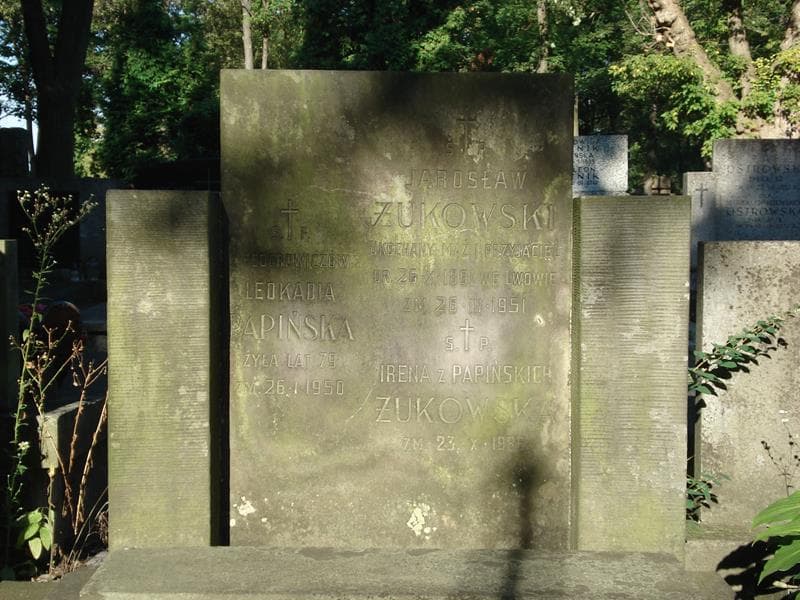 Zdjęcie grobu Jarosław Żukowski (2)