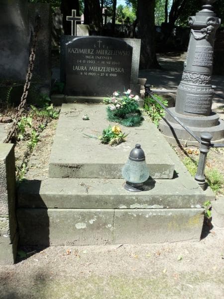 Zdjęcie grobu: Kazimierz Mierzejewski