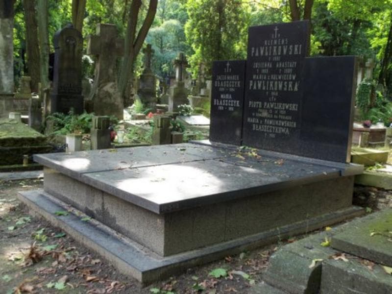Zdjęcie grobu Zosieńka Pawlikowska (1)