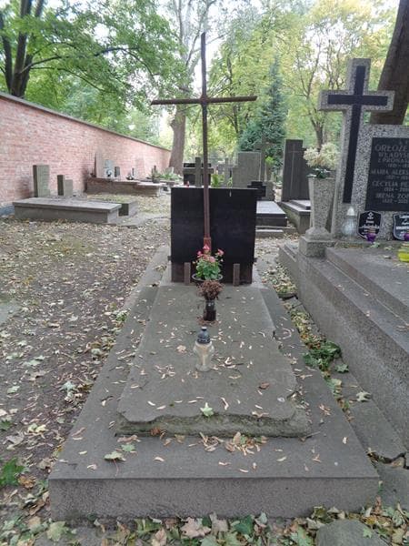 Zdjęcie grobu Kwiatkowscy (1)