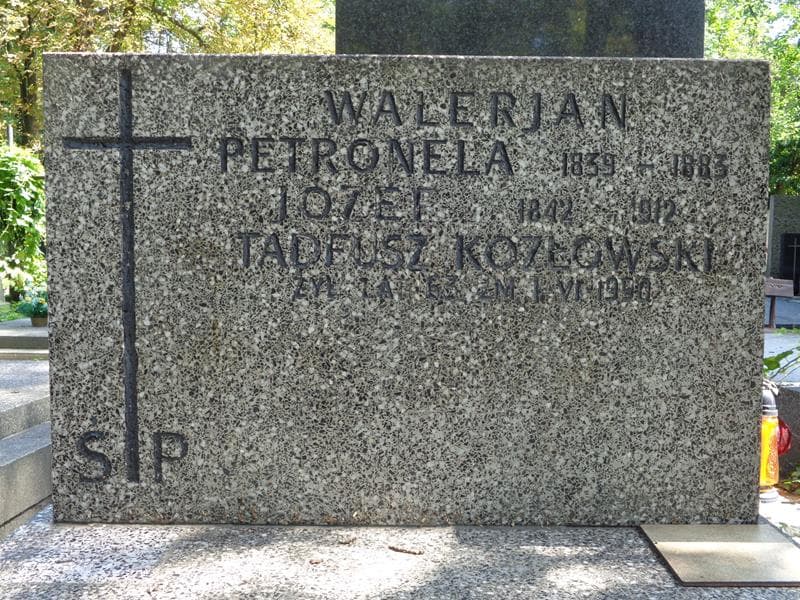 Zdjęcie grobu Tadeusz Kozłowski (1)