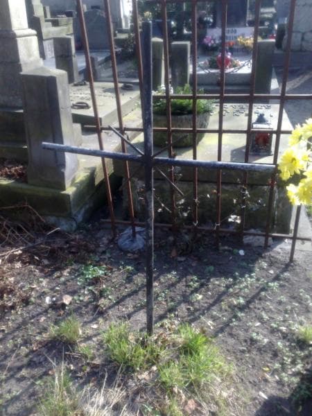 Zdjęcie grobu Izydor Pawłowski (1)