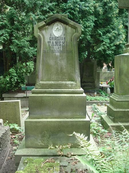 Zdjęcie grobu Gracjan Tański (2)