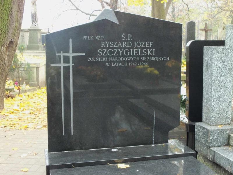 Zdjęcie grobu Ryszard Józef Szczygielski (2)