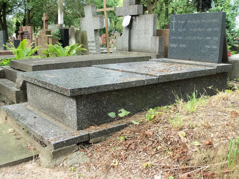 Zdjęcie grobu Józef Bury (1)