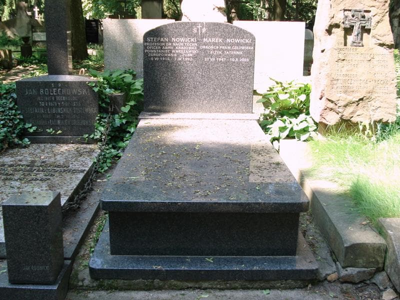 Zdjęcie grobu Marek Nowicki (1)