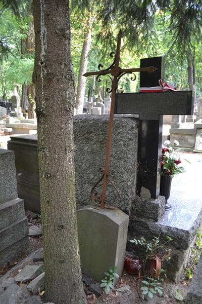 Zdjęcie grobu Anonim (2)